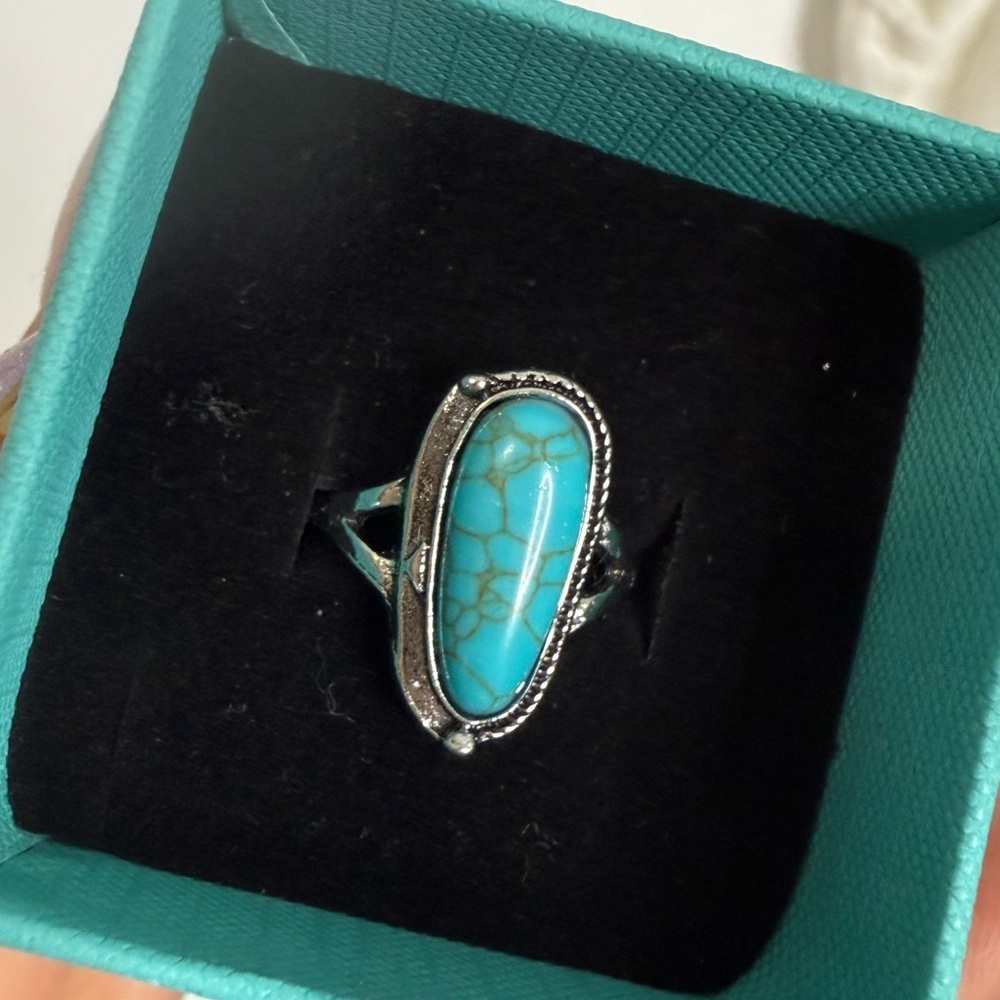 Turquoise Howlite Silver Tone Ring - Picture 2 of 2